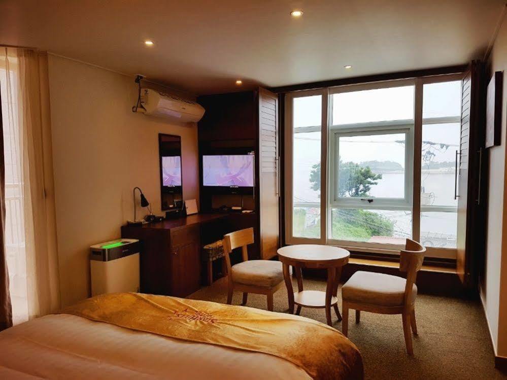Benikea Starhills Hotel Buan Exterior photo